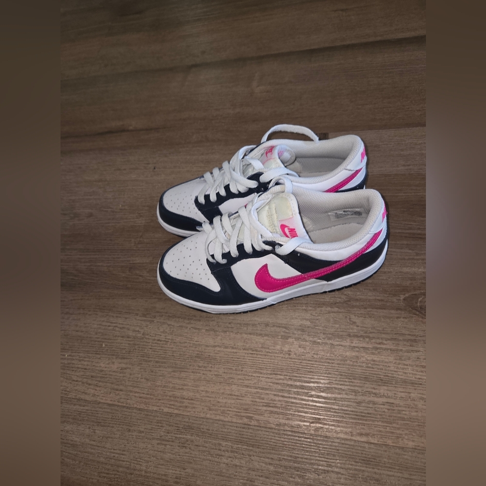 Nike Kids Dunk Low "Fierce Pink" sneakers 6.5 Youth